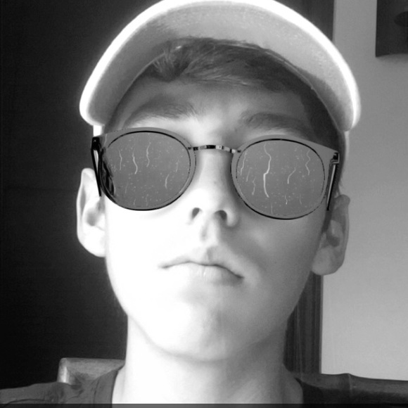 Meet your Posher, Benjamin👀 - Picture 7 of 8